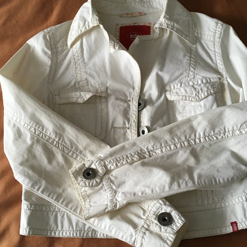 Esprit cropped jacket - Picture 6 of 11
